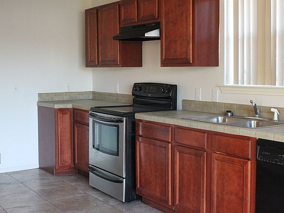 5th image of 2606 Highland Park Ave