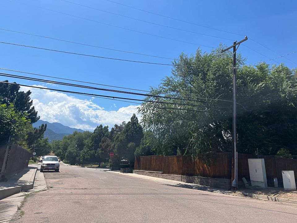 2nd image of 935 Saturn Dr Unit 101