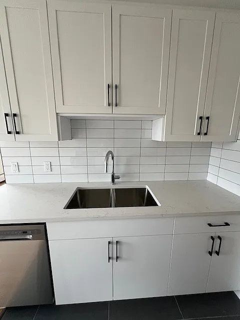 1280 Madison Avenue Burnaby — Photo 2