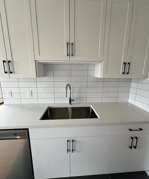 1280 Madison Ave #302 — Photo 2