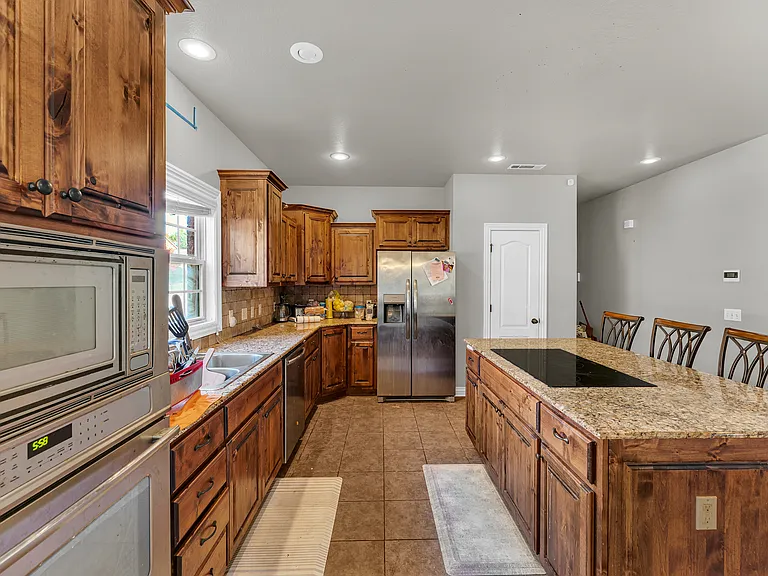 2265 N Covington Park Blvd — Photo 11