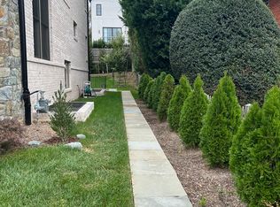 7002 Churchill Rd #B, McLean, VA 22101