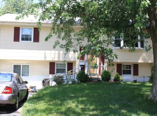 2 Newbury Cir, Howell, NJ 07731