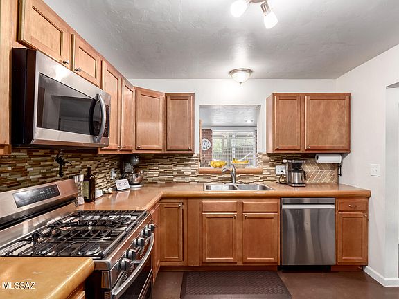 2nd image of 2214 N Richey Blvd