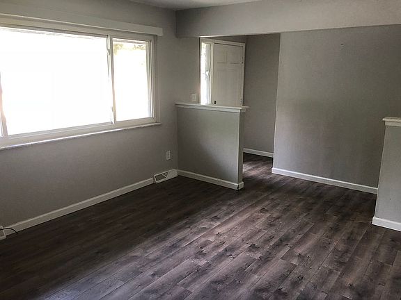 3rd image of 8177 Kenwick Dr