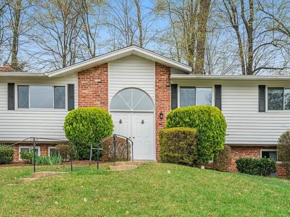 8618 Kenilworth Dr, Springfield, VA 22151