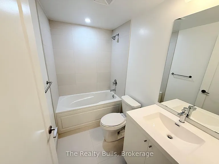 2545 Simcoe St N #516 — Photo 9