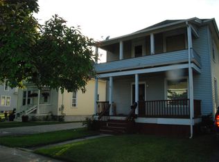 315 Woodlawn Ave, Aurora, IL 60506
