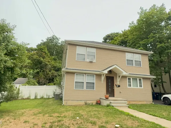 15 William Street, Tinton Falls, NJ 07724