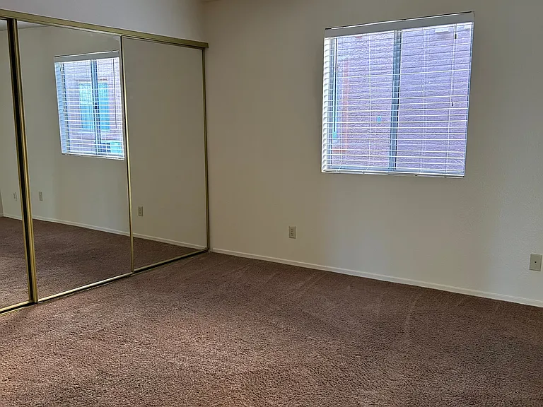 902 Mesquite Springs Dr #101 — Photo 11