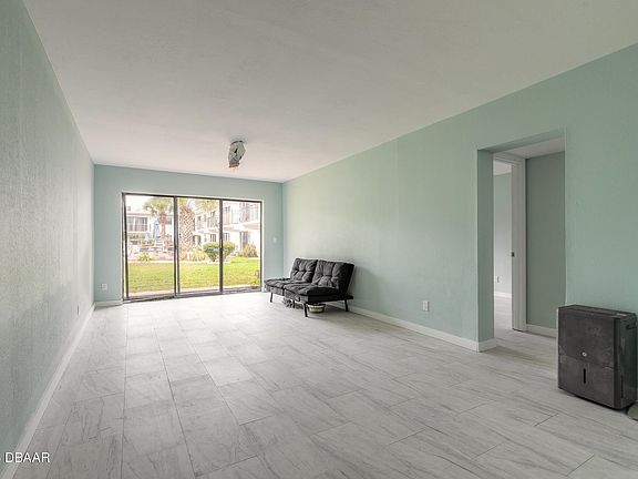 4th image of 1504 Virginia Ave APT 103B