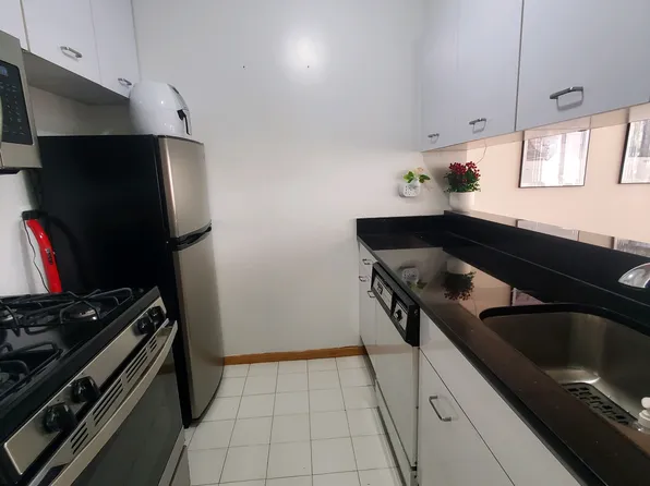 445 Fifth Avenue image 6 of 22