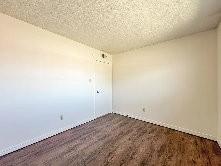 3407 S 66th St #12 — Photo 13