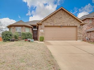 8101 Cedar Lake Ln, Fort Worth, TX 76123
