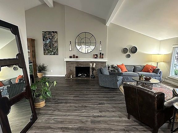 5th image of 6429 Claremore Ln