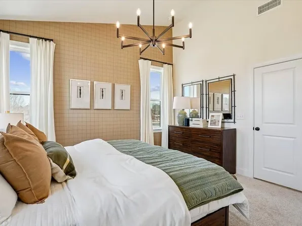 129 Midtown Rows Way #15, Fuquay Varina, NC 27526