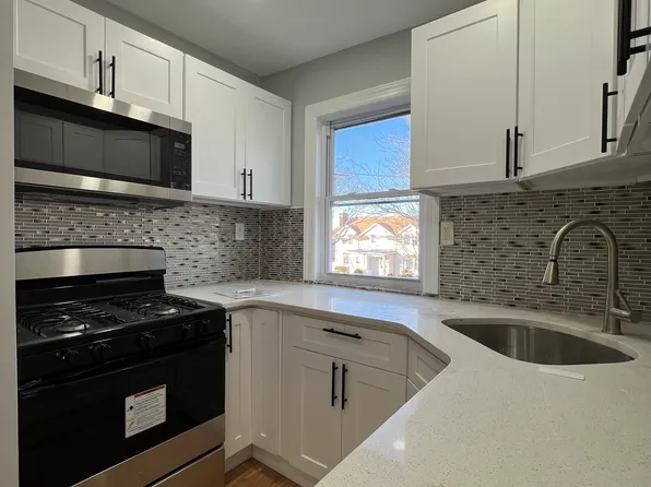240-30 141st Ave #2, Rosedale, NY 11422