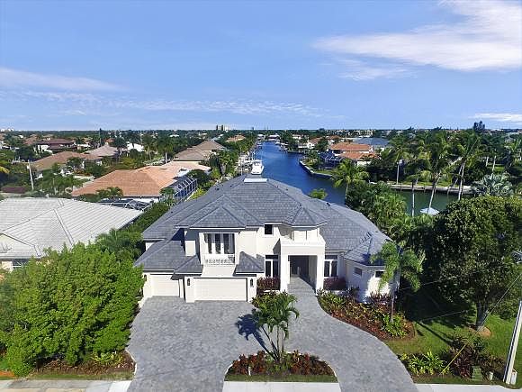 1st image of 738 Hernando Dr