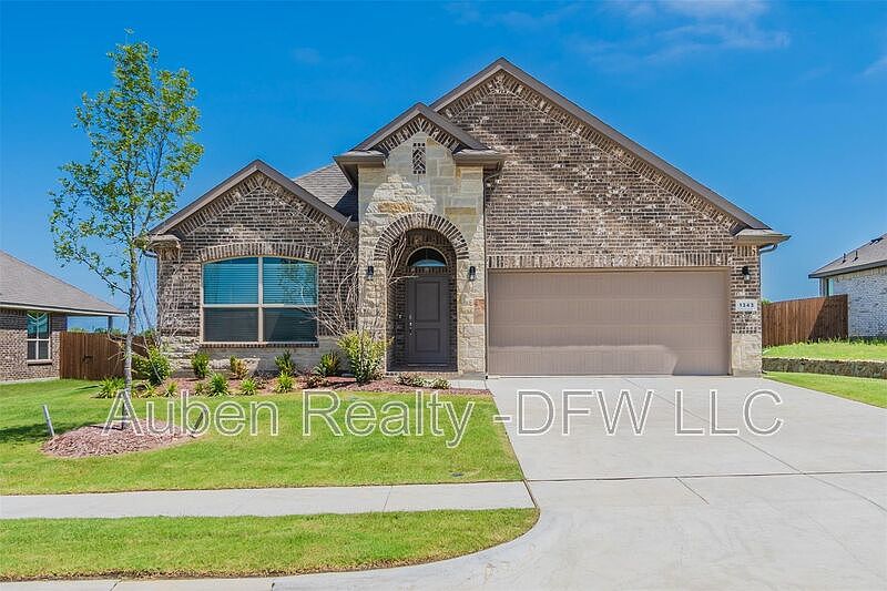 1st image of 1343 Fox Hollow Rd