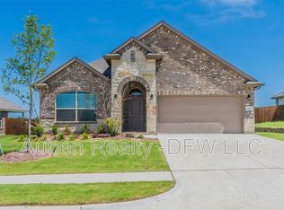 1343 Fox Hollow Rd, Krum, TX 76249