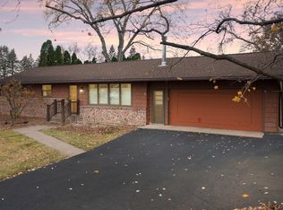 277 Bridge St, Shoreview, MN 55126