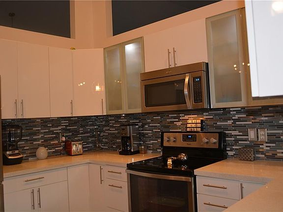 2nd image of 2562 SW Damron St