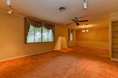 4th image of 2701 Mountain Laurel Dr