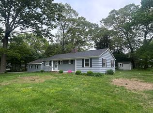 15 Melody Ln, Ivoryton, CT 06442