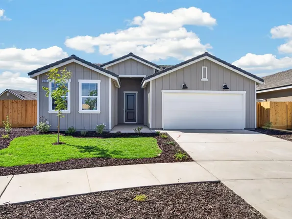 16153 W Sunset Ave, Kerman, CA 93630