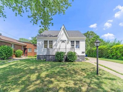 20892 Dean St, Warren, MI, 48091