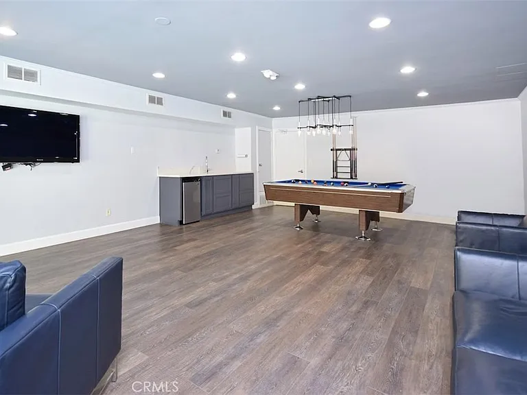1230 Horn Ave #414 — Photo 30