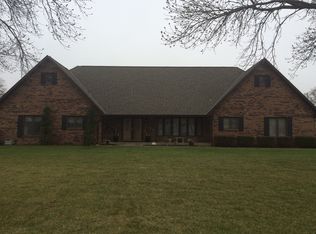 1512 Highland Dr, Hastings, NE 68901