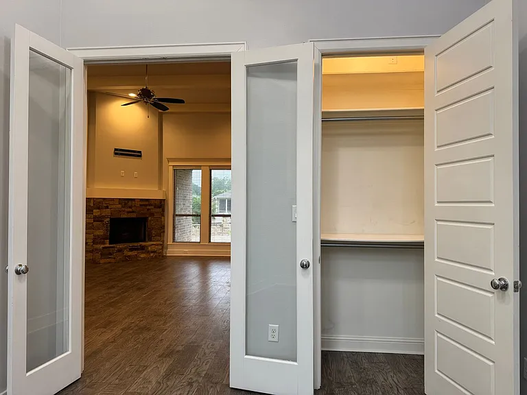 7315 Rolling Acres Pl — Photo 26