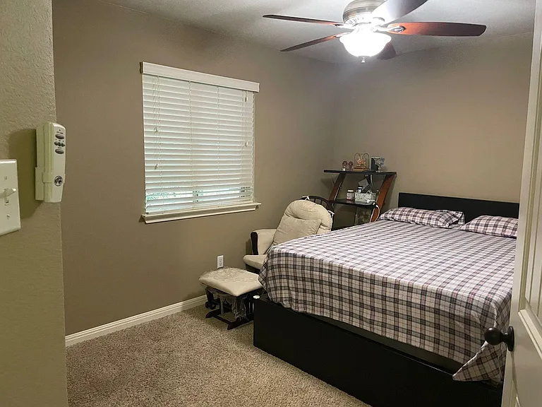 209 Monahans Dr — Photo 7