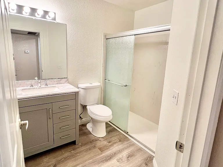 Quailpointe Apartments — Photo 11