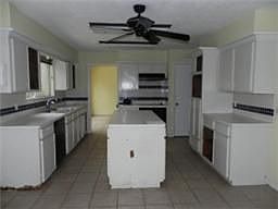4th image of 3602 Fairvalley Dr