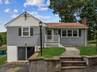 32 Meadow Brook Rd, Lynn, MA 01905