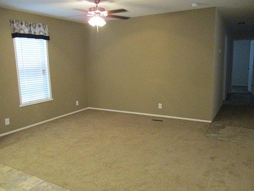 2nd image of 318 Kristy Jo St
