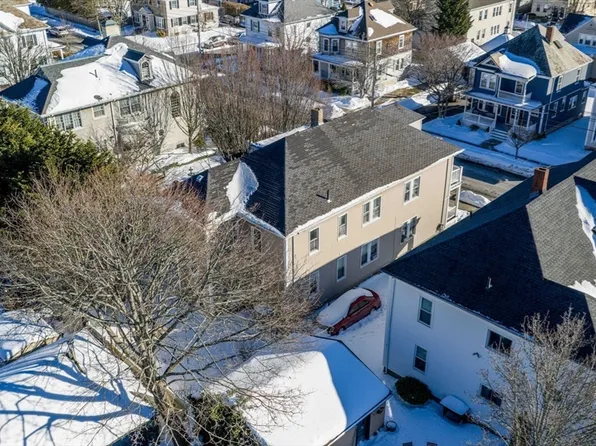 311-313 Hawthorn St, New Bedford, MA 02740