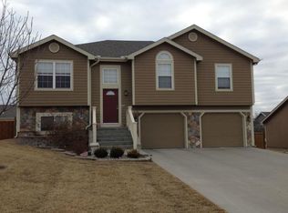 2726 S Stratton Cir, Eudora, KS 66025