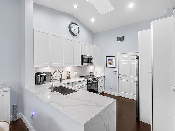 4th image of 17299 Boca Club Boulevard #4