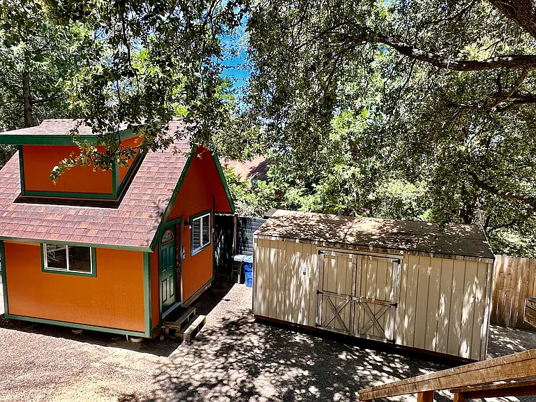 25245 Rosaline Rd — Photo 33
