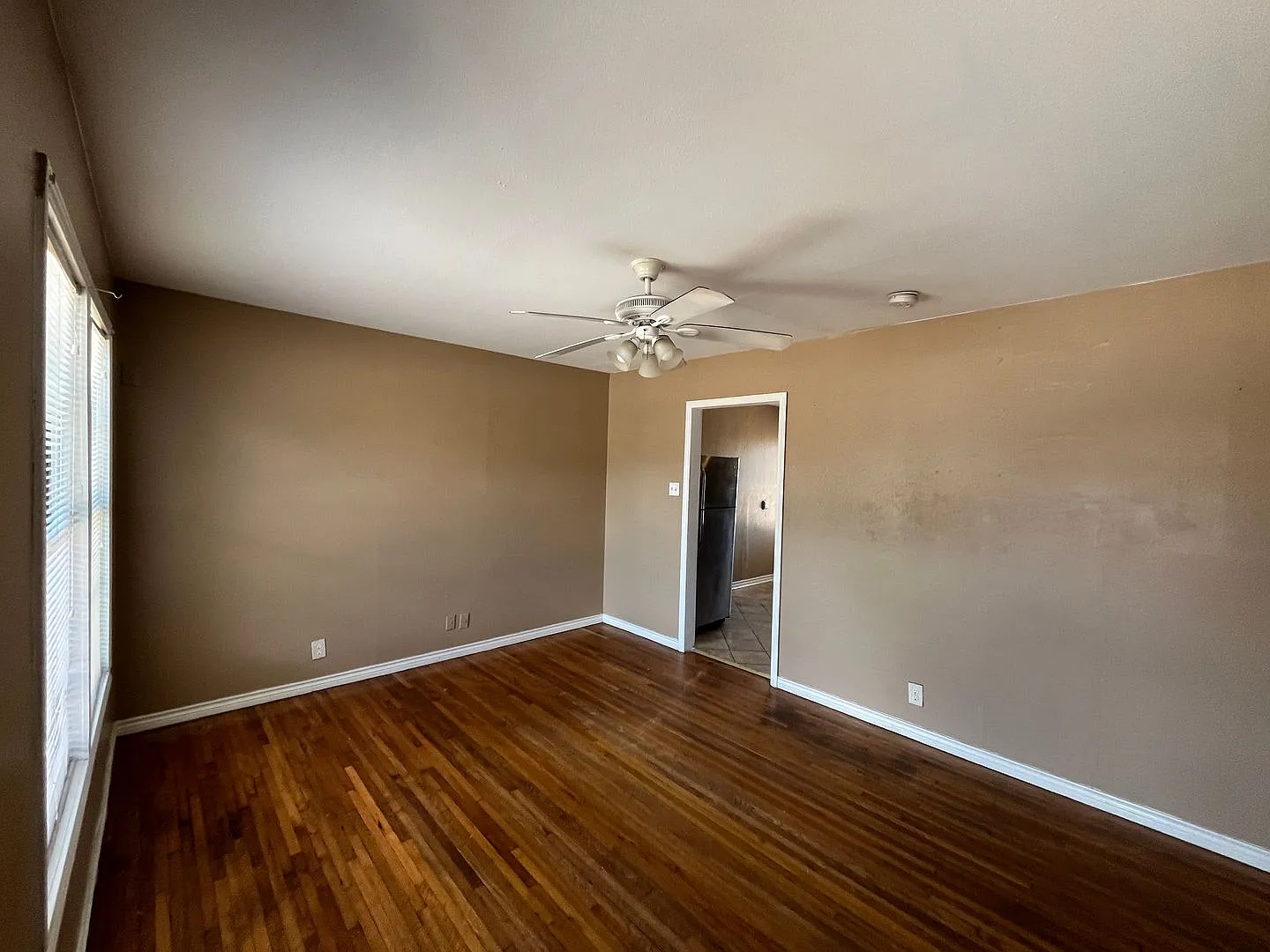 Three Bedroom One Bath Home! — Photo 2