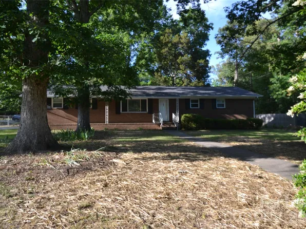 501 White Oak Ln, Matthews, NC 28104