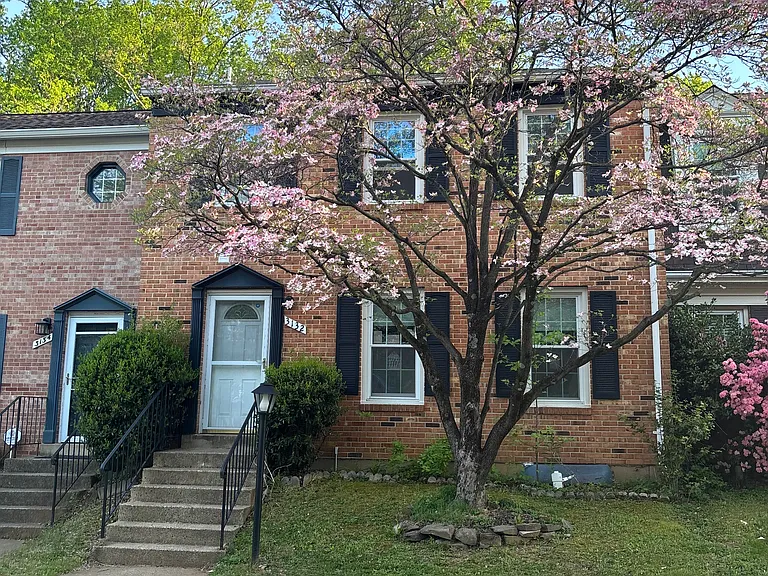 3132 Bayswater Ct — Photo 2