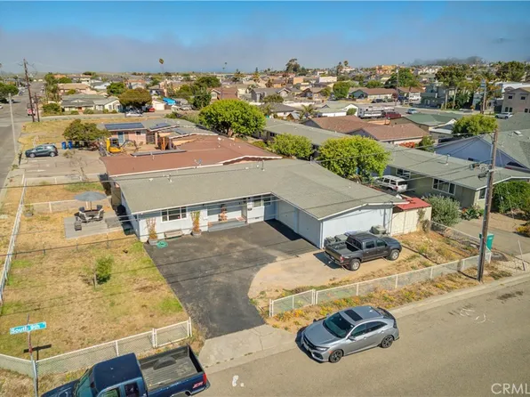 592 S 1/2 Ninth St, Grover Beach, CA 93433