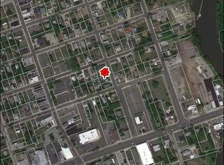 1208 Chestnut St, Paulsboro, NJ 08066