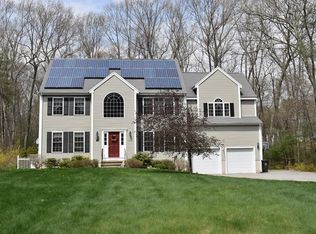 53 Susan Ln, Bellingham, MA 02019