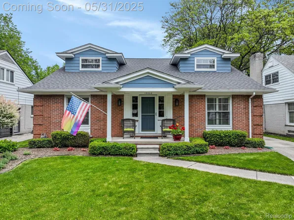 19666 Renfrew Rd, Detroit, MI 48221