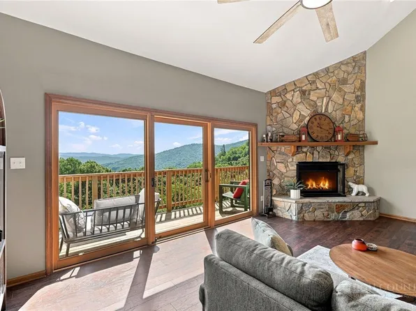 180 Hanging Rock Villas Drive #521, Seven Devils, NC 28604